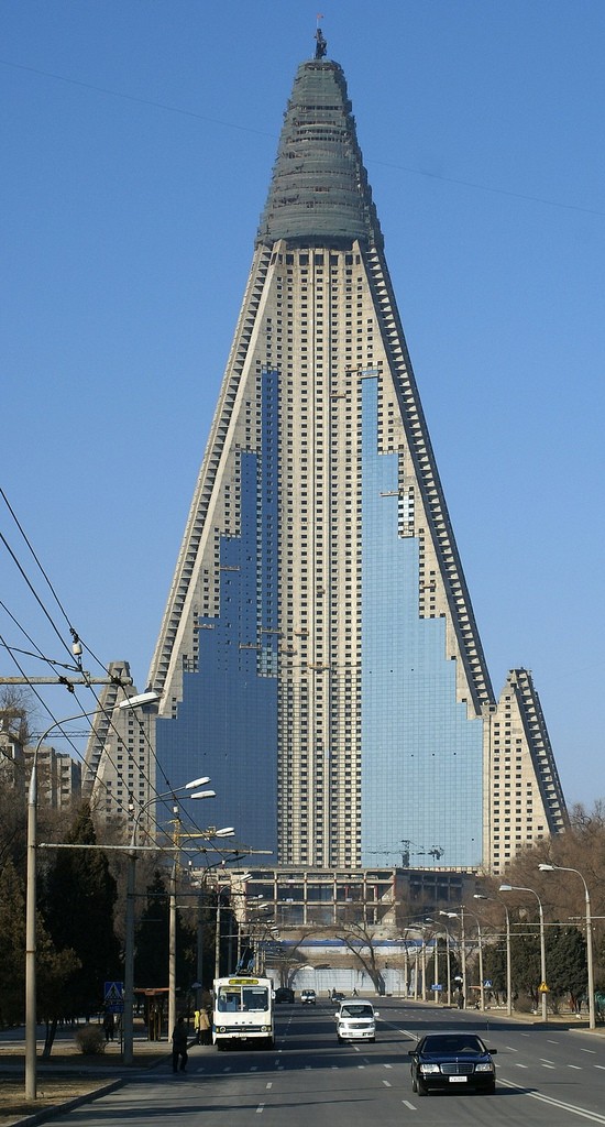 Liberty Scott: Ryugyong hotel being completed?
